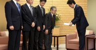 Abe meets with 4 governors over N Korean missile threat