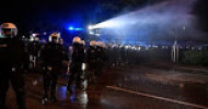 Hamburg police deploy water cannons against G20 protesters (PHOTOS, VIDEOS)