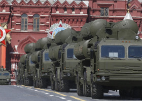 Saudi Arabia agrees deal for Russian S400 missile defense systems