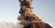 Indonesia volcano erupts, airlines warned from flying over area