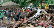 Indonesia tsunami kills hundreds, more than 800 injured Officials believe undersea landslides from volcanic eruption sent wall of water crashing inland around Sunda Strait.