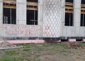 Mosque under construction in Germany defaced with racist slurs