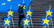 Centrist bloc loses majority as far-right gains in EU vote