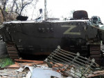Ukrainian forces strike Russian Guard base in Kherson