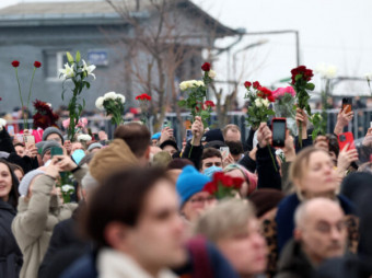 Russians Gather for Navalny’s Funeral