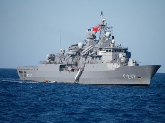 A Turkish warship docked at the port of Mogadishu today,The arrival is part of the recent defense cooperation agreement